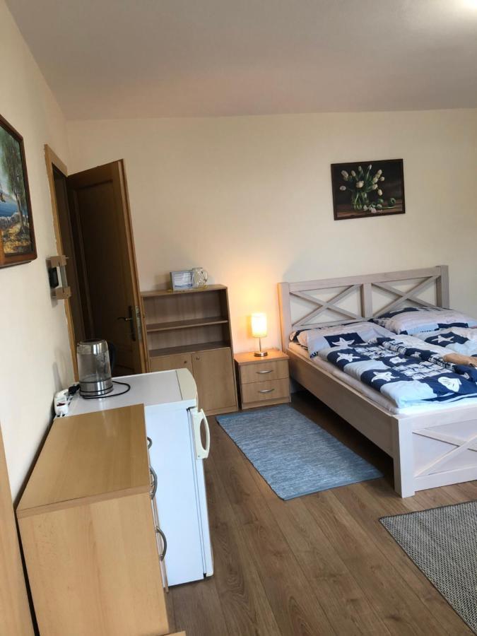Privat Migac Apartment Vrbov Exterior photo